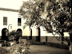 convento da gloria em sepia